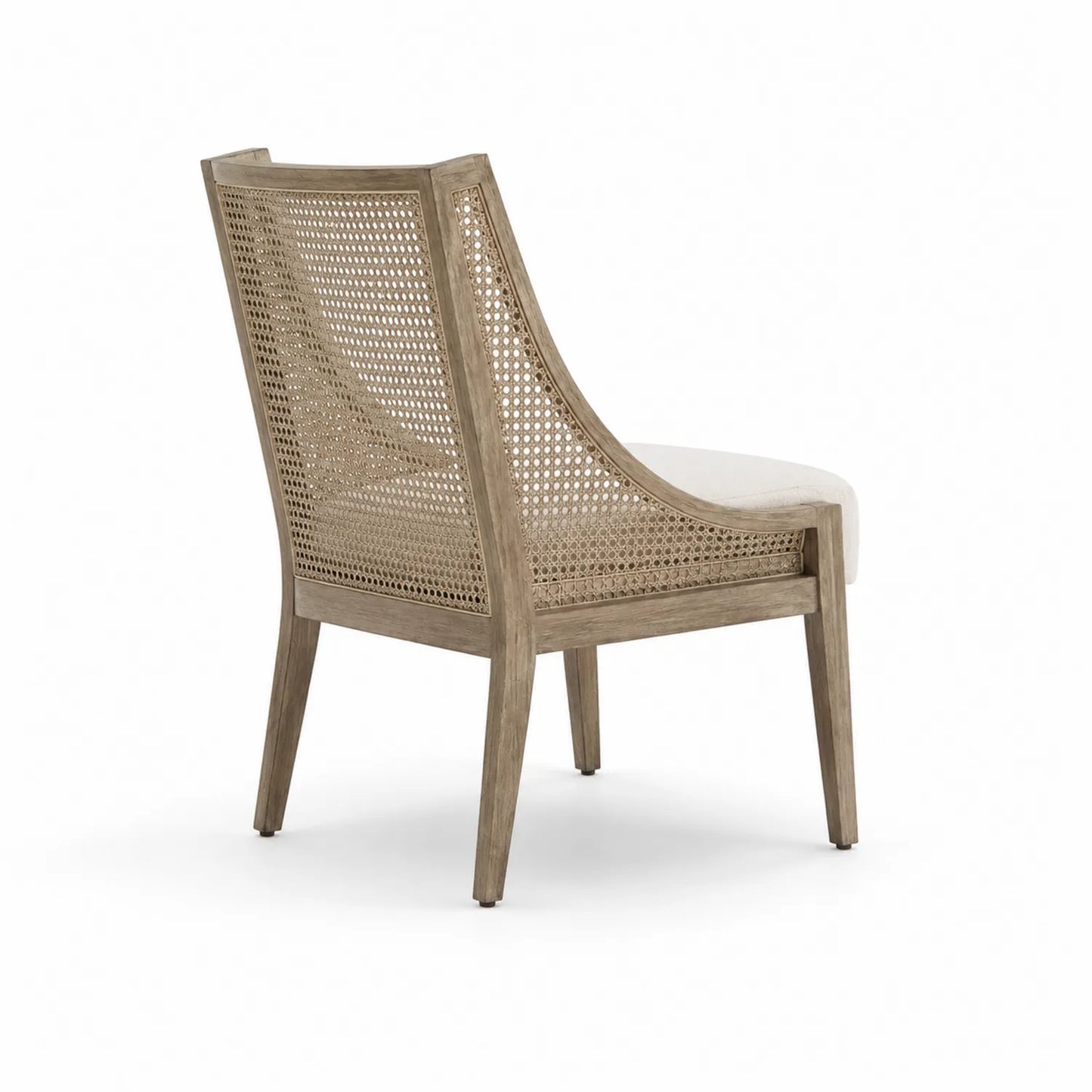 Chaise en bois avec dossier en cannage et coussin beige